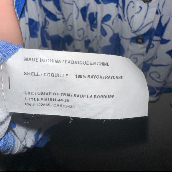 EUC Altar’d State Flowy Blouse - Picture 3 of 4